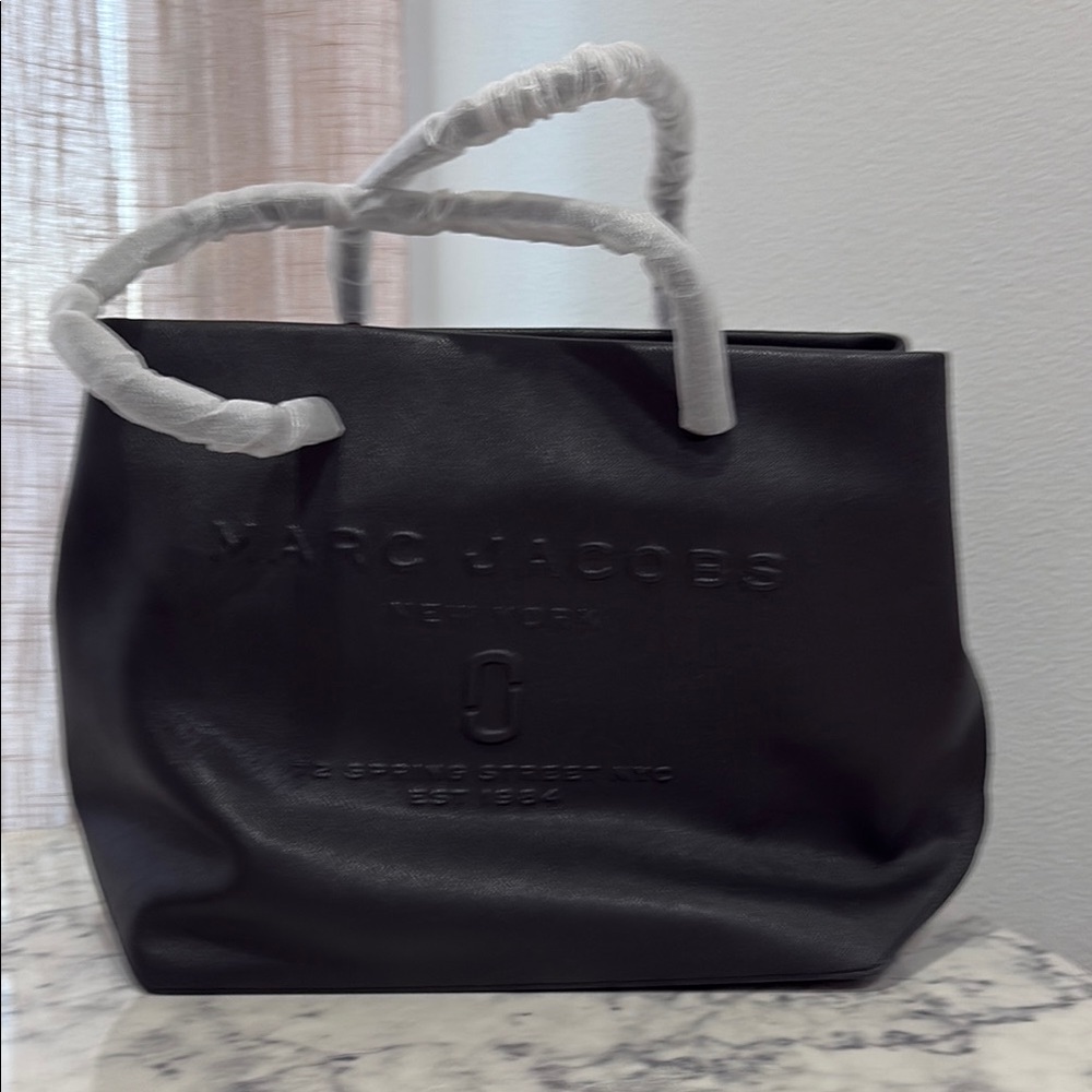 Marc Jacobs East West Black Shopper Tote Bag